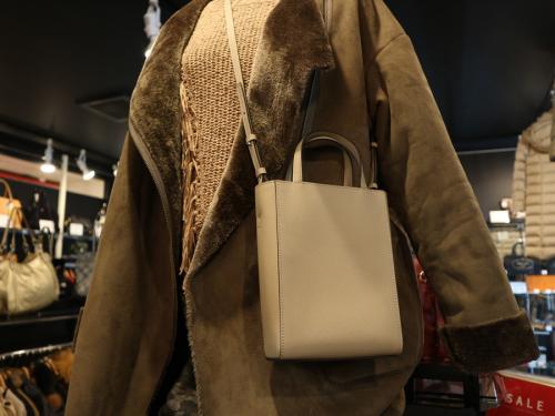 ショッパーバッグのレディース