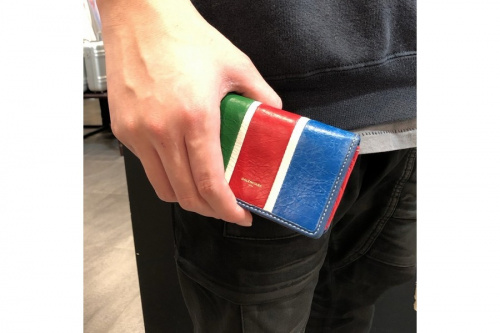 ラグジュアリーブランドのBALENCIAGA