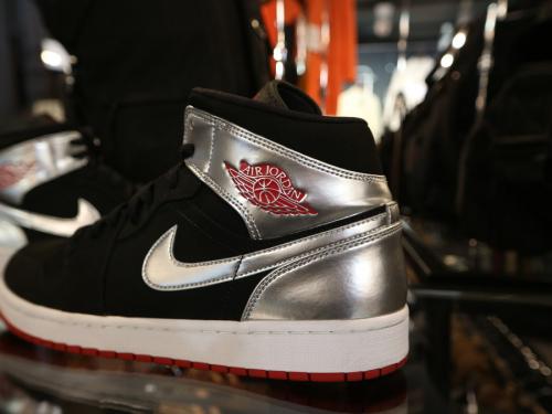 AIR JORDANのエアジョーダン