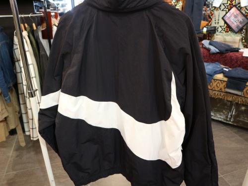 ナイキのジャケット