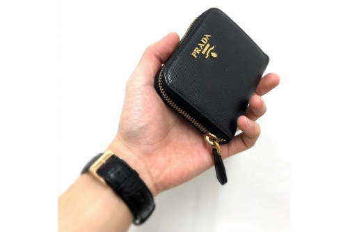 ラグジュアリーブランドのPRADA