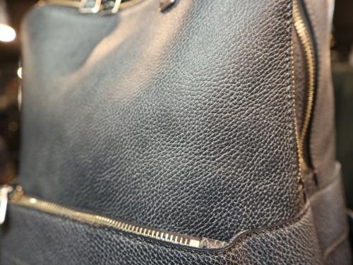 アニアリのレザー