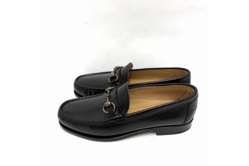 カルミナの革靴