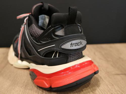 スニーカーのメンズ