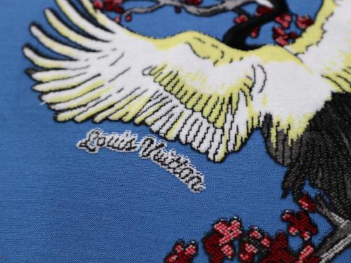 ルイ ヴィトン　のTシャツ