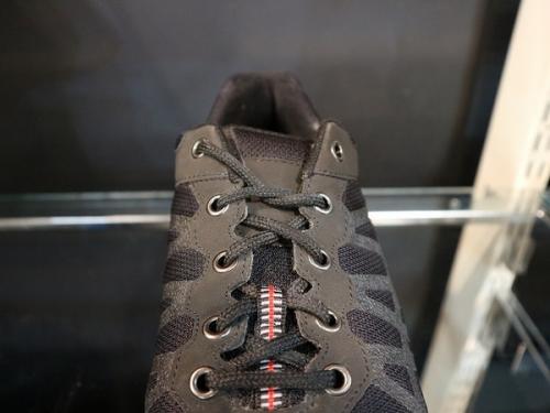 スニーカーのメンズ