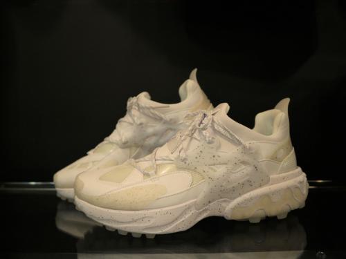 NIKE×UNDER COVERのナイキ×アンダーカバー