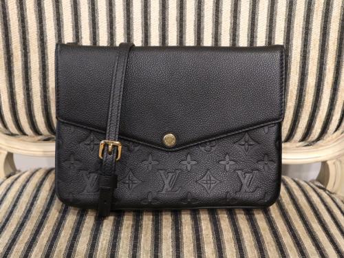 LOUIS VUITTON 　のルイ ヴィトン　