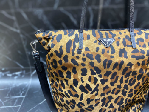 ラグジュアリーブランドのPRADA