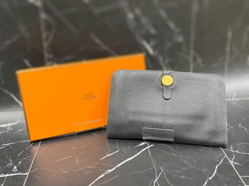 ラグジュアリーブランドのHERMES