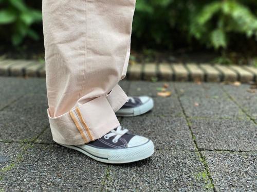 アクネストゥディオズのパンツ