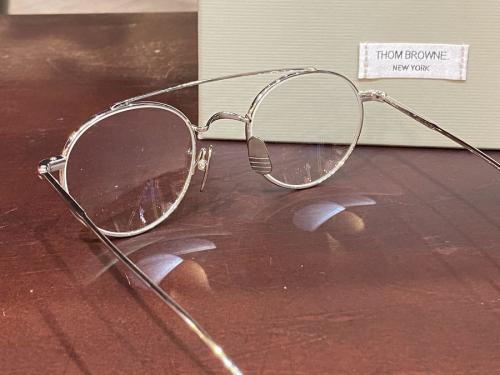 アイウェアの眼鏡