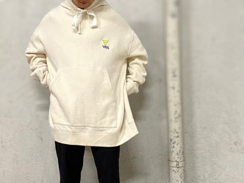 MAISON KITSUNEのメゾンキツネ