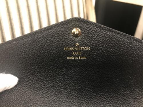 LOUIS VUITTON 　のルイ ヴィトン　