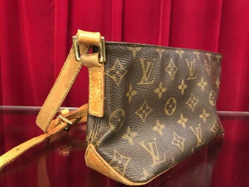 LOUIS VUITTON 　のルイ ヴィトン　