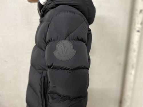 モンクレールのDUBOIS