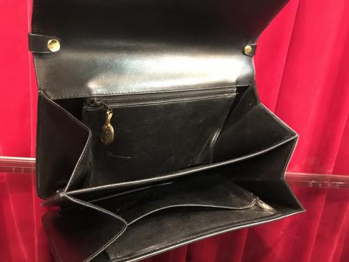 オールドレザーハンドバッグのレザーバック