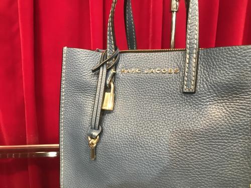 MARC JACOBSのマーク ジェイコブス