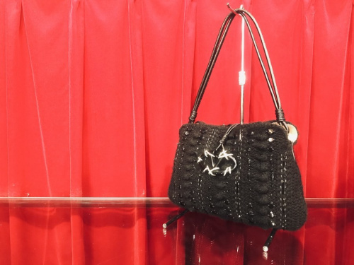 ラグジュアリーブランドのVALENTINO GARAVANI