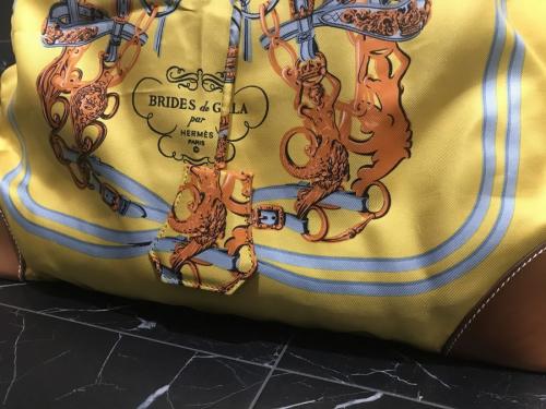 シルキーシティPMのショルダーバック