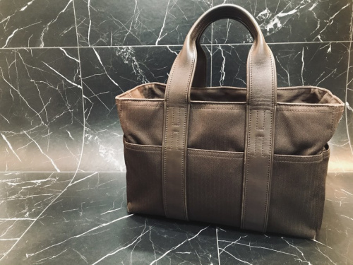 ラグジュアリーブランドのHERMES