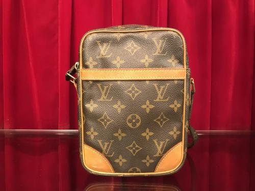 LOUIS VUITTON 　のルイ ヴィトン　