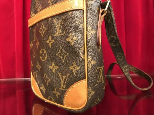 ルイ ヴィトン　のショルダーバッグ