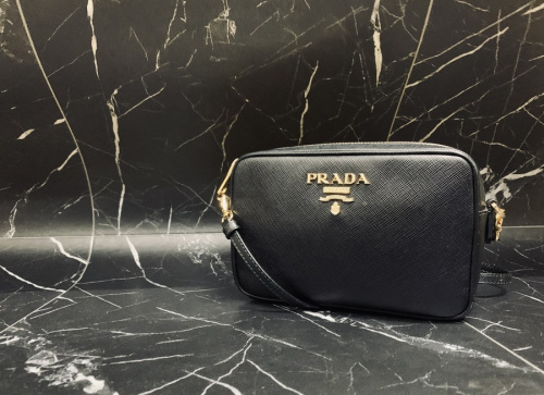 ラグジュアリーブランドのPRADA