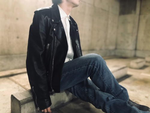 ラグジュアリーブランドのSaint Laurent Paris