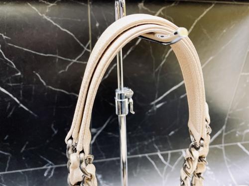 キャビアスキンココマークチェーントートバッグのバッグ