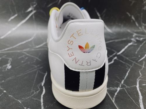 stan smithのシューズ