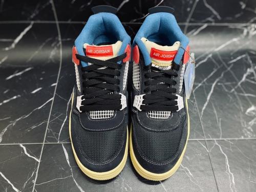 ナイキのエアジョーダンレトロ