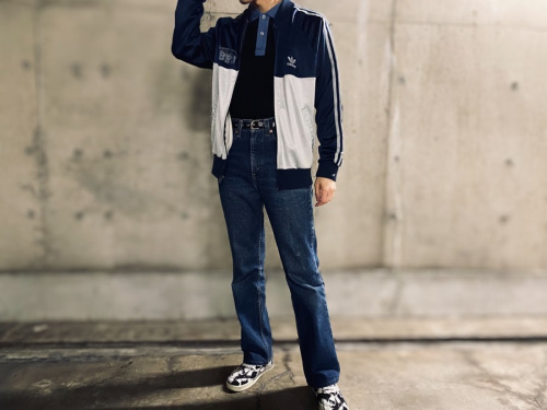 スポーツブランドのadidas originals