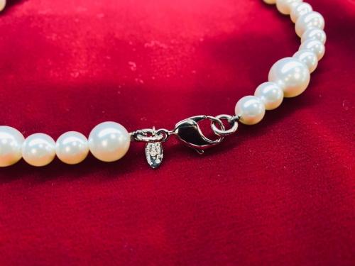 ココマークラインストーンパールネックレスのネックレス