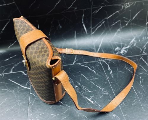 CELINEのセリーヌ