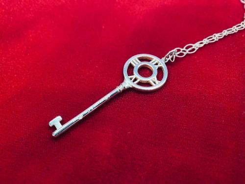 ティファニーのアトラスキーネックレス