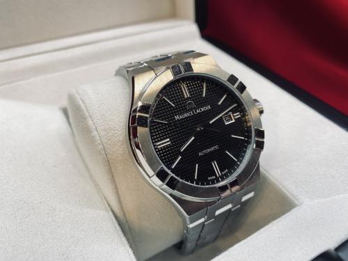 MAURICE LACROIXのモーリス・ラクロア