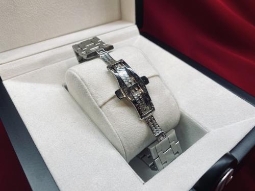 モーリス・ラクロアのアイコン