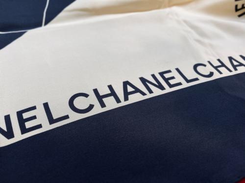 ヴィンテージマトラッセプリントシルクスカーフのシルクスカーフ