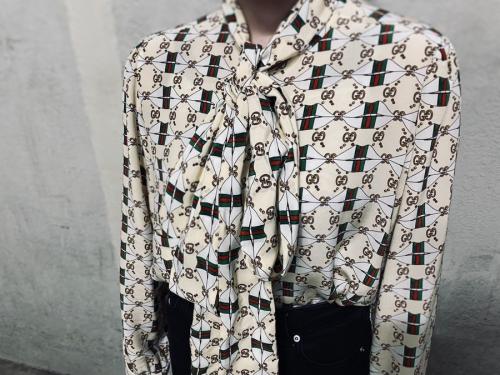 GGシェリーラインボウタイシルクブラウスの467085 ZJX14