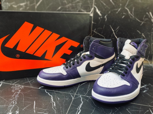 スニーカーのNIKE