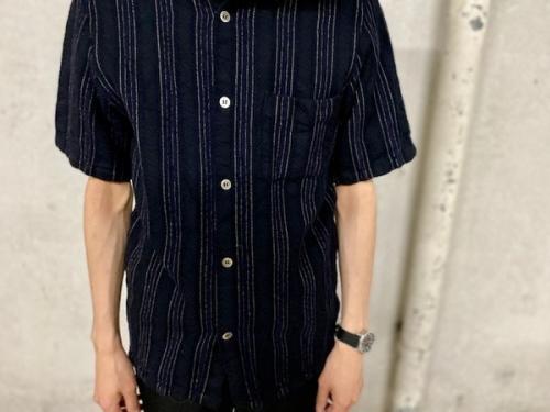 コムデギャルソン ジュンヤワタナベのメッセージプリントシャツ