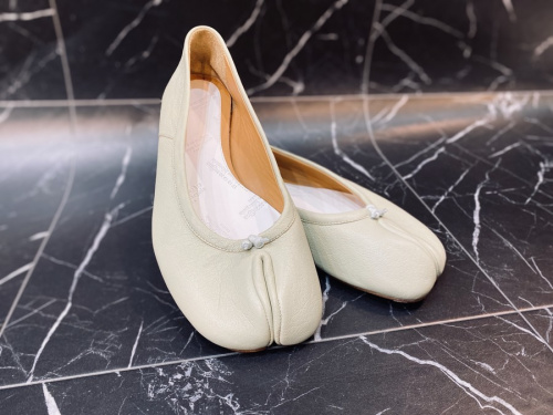 ラグジュアリーブランドのMartin Margiela 22