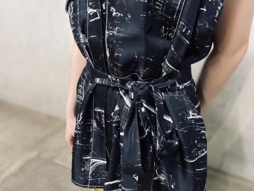 Silk Printed Rolled Sleeve Blouseの4073057