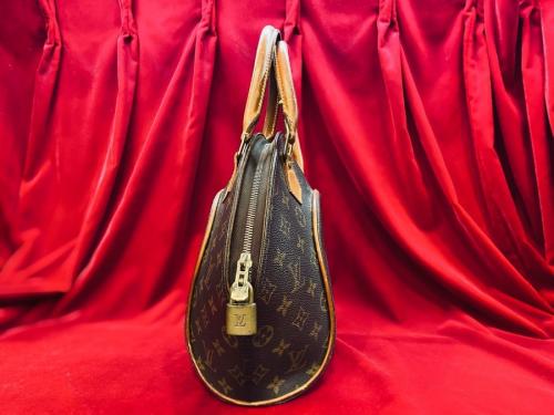 LOUIS VUITTON 　のルイ ヴィトン　