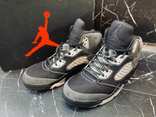 スニーカーのNIKE