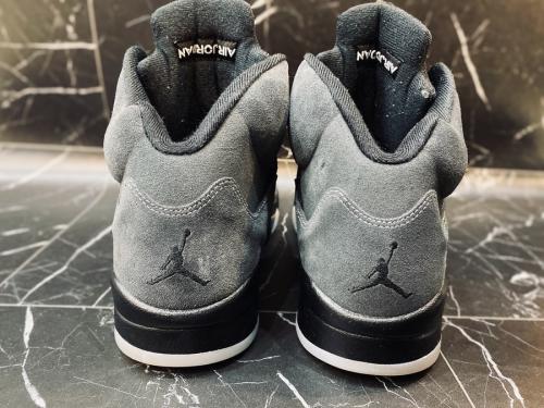 エアジョーダン5レトロのDB0731-001