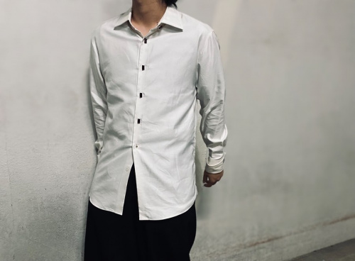 ラグジュアリーブランドのLOUIS VUITTON 　