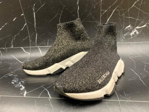 BALENCIAGAのバレンシアガ