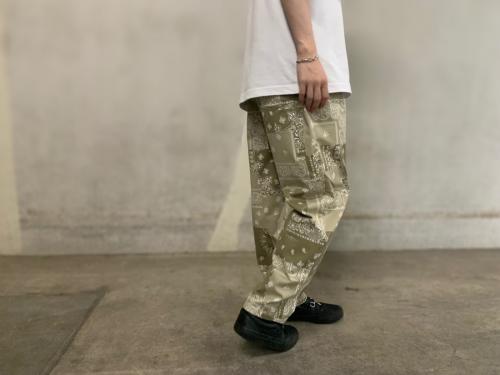 フリークスストアのシェフパンツ